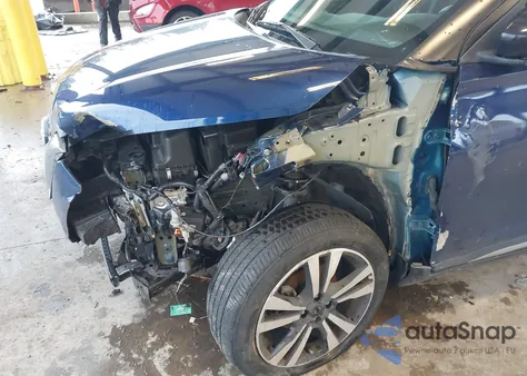 2018 Nissan Kicks Sr из США, поврежденный, VIN 3N1CP5CU8JL543446